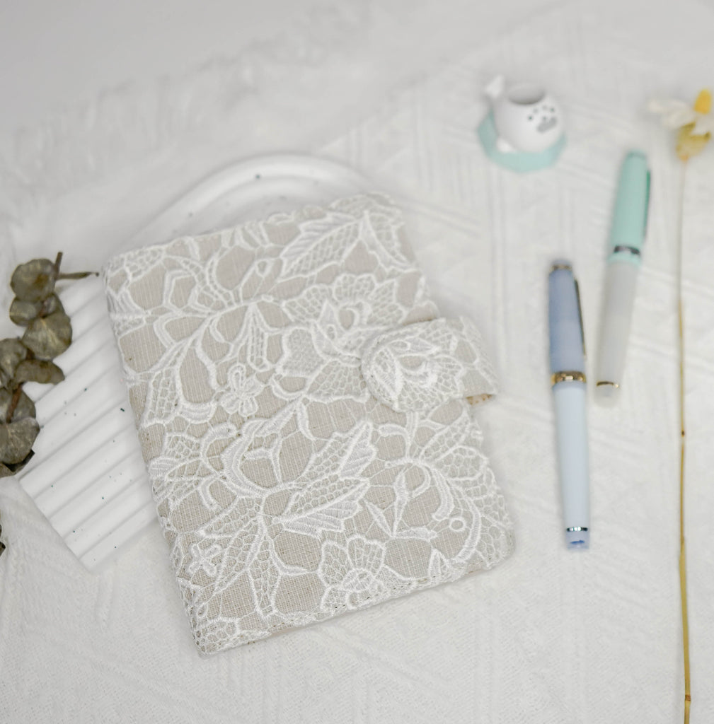 Planner Cover : Beige Lace Fabric (TN Passport) // Pre Order